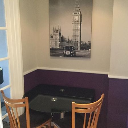 Constantine Court Homestay شيبتون ماليت المظهر الخارجي الصورة